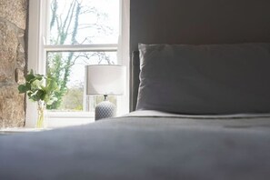 2 chambres, fer et planche Ă repasser, Wi-Fi, draps fournis