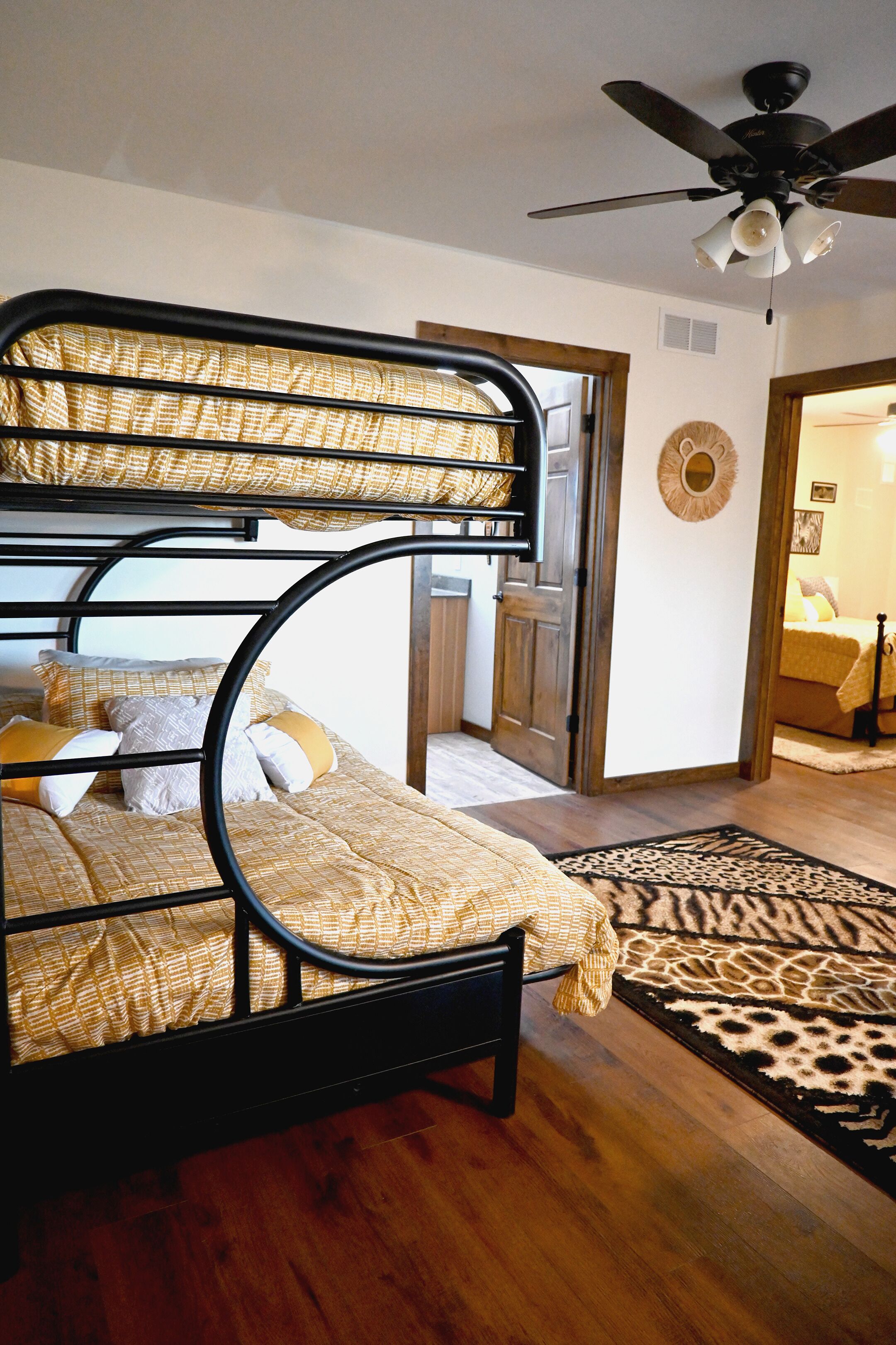 3 dormitorios, wifi gratis, ropa de cama y accesible en silla de ruedas
