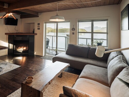 Island Vista - Waterfront Condo