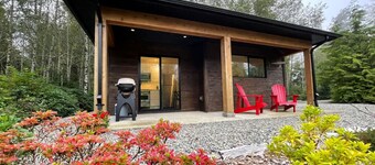 Tidal Retreat Cabin in Tofino