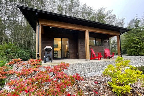 Tidal Retreat Cabin in Tofino