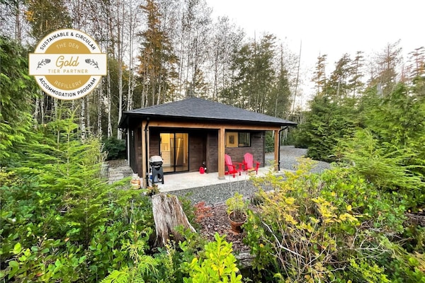Tidal Retreat Cabin is a Gold Teir member of the Sustainable & Circular Accommodation Program, find out more at www.thedenucluelet