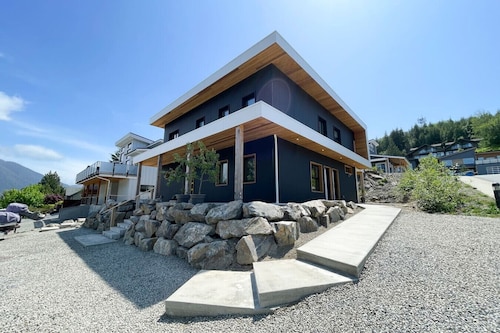 Aurelia Guest Suite and Sauna