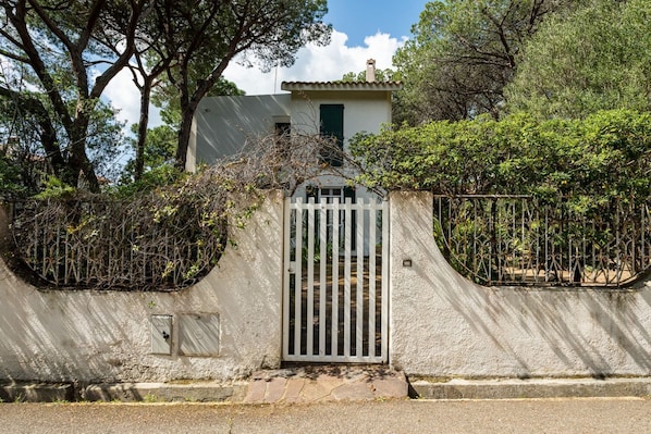 Exterior