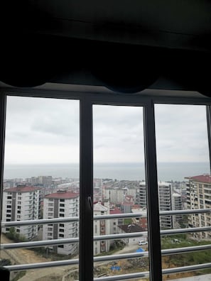 Family Apartment, Sea View | Living area