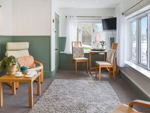 Living area - 1 bedroom accommodation in Beccles (Beccles)