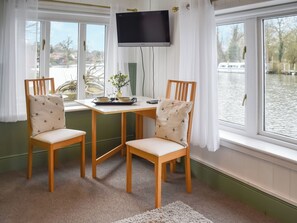 Dining - 1 bedroom accommodation in Beccles (Beccles)