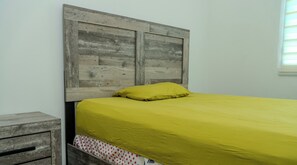 3 bedrooms, bed sheets - The anvil mine (Río Grande)