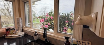 Family Cottage @ Horner Park