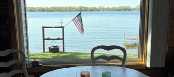 Charming 2-bedroom cabin on Lake Osakis