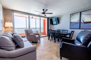 Smart TV - Casa Playa Resort #701 - Ocean View Casa - 1 Bedroom Beach Front (Fort Myers Beach)