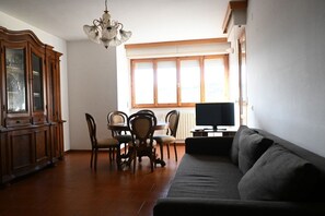 Living area - S345 - Sirolo, spacious apartment with terrace (Sirolo)