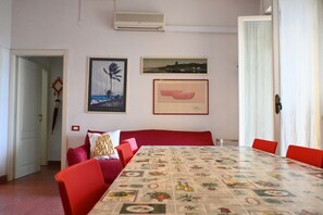 Dining - M423 - Marcelli, comfortable three-room apartment a stone's throw from the sea (Marcelli)