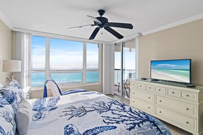 2 bedrooms, iron/ironing board, travel crib, free WiFi