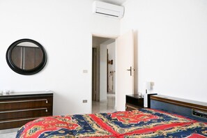 3 bedrooms, WiFi, bed sheets - SE144 – Senigallia, comfortable three-room apartment with air conditioning (Senigallia)