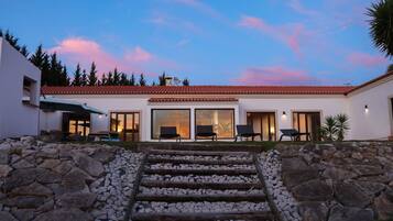 Biệt thự | 4 phòng ngủ