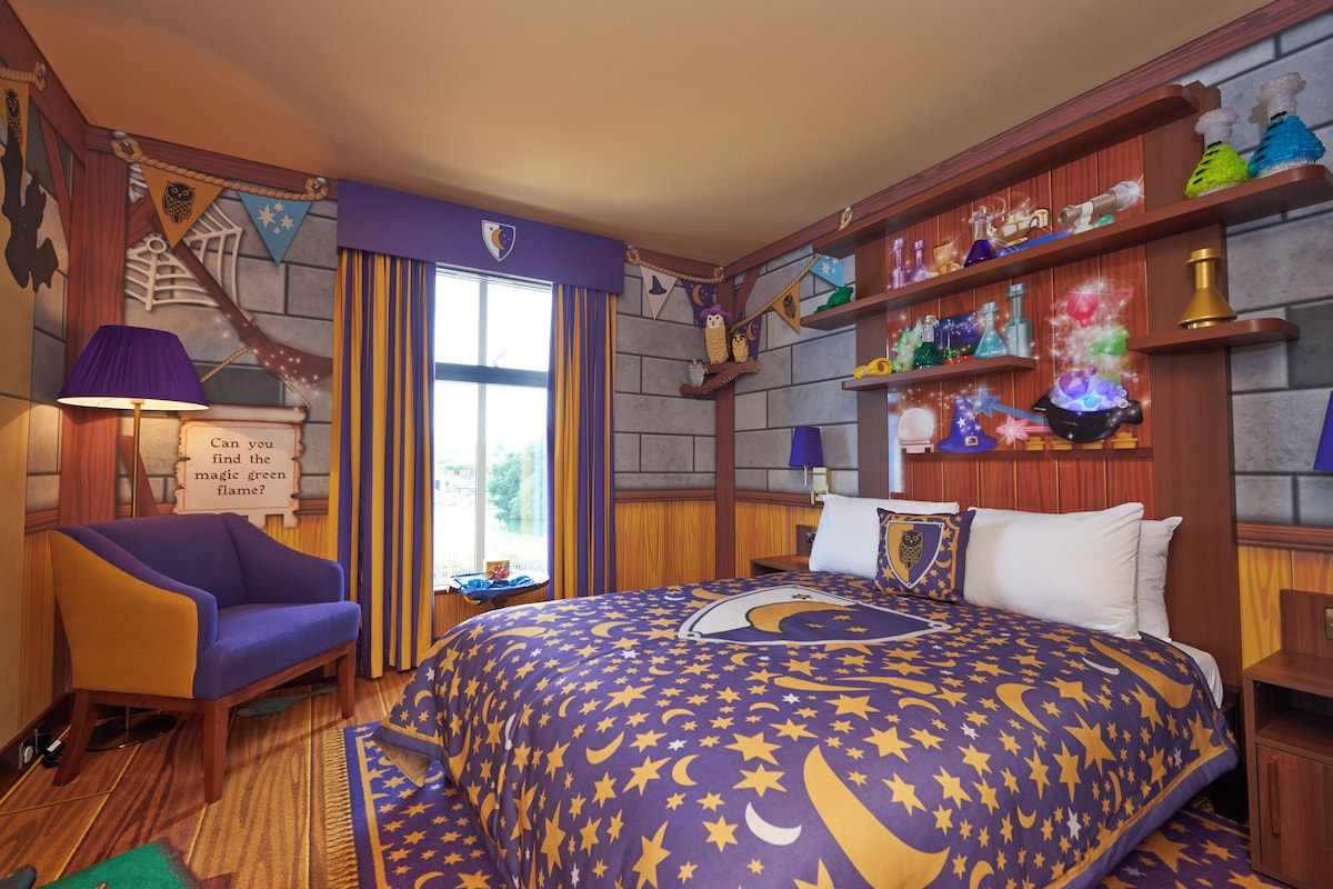 Magic Wizard Deluxe Room at Castle Hotel