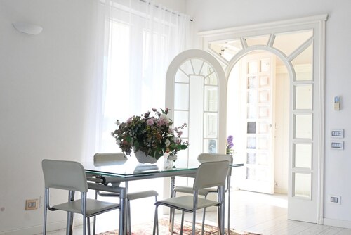 Villa Lyla - Marcelli, elegant villa with garden overlooking the sea