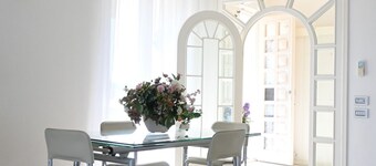 Villa Lyla - Marcelli, elegant villa with garden overlooking the sea