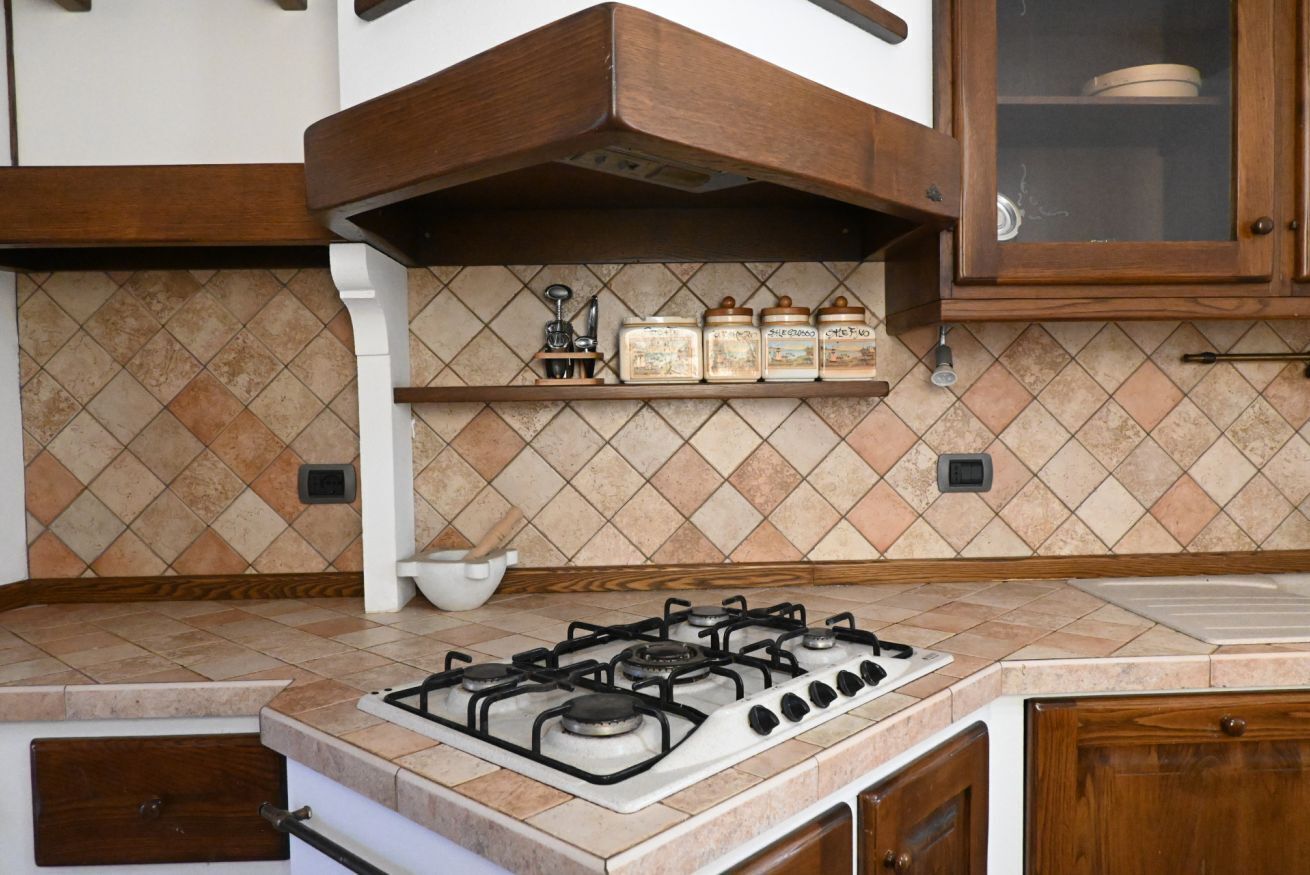 Réfrigérateur, four, lave-vaisselle