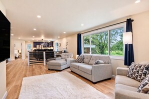 Smart TV, fireplace, video games, offices