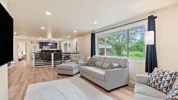 TV connectée, cheminée, jeux vidéo, espaces bureaux