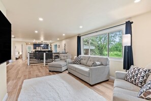 Smart TV, fireplace, video games, offices