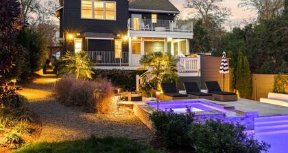 Luxury Charlotte Home with Stunning Pool & Hot Tub & Waterfalls