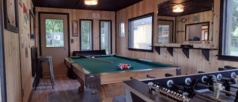 Spielezimmer
