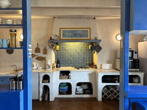 Private kitchen - 1200 - Character house for 10 people. (ST ALBAN)