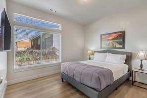 Family Condo, Kitchen, Mountain View