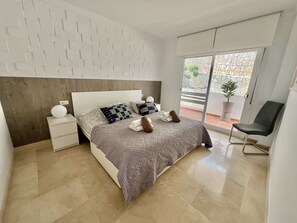 2 bedrooms, iron/ironing board, free WiFi, bed sheets - 45 - 2bd. Ap. in laMairena Forest (Ojen)