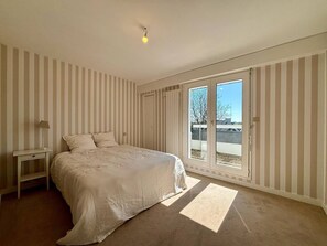 5 bedrooms, free WiFi
