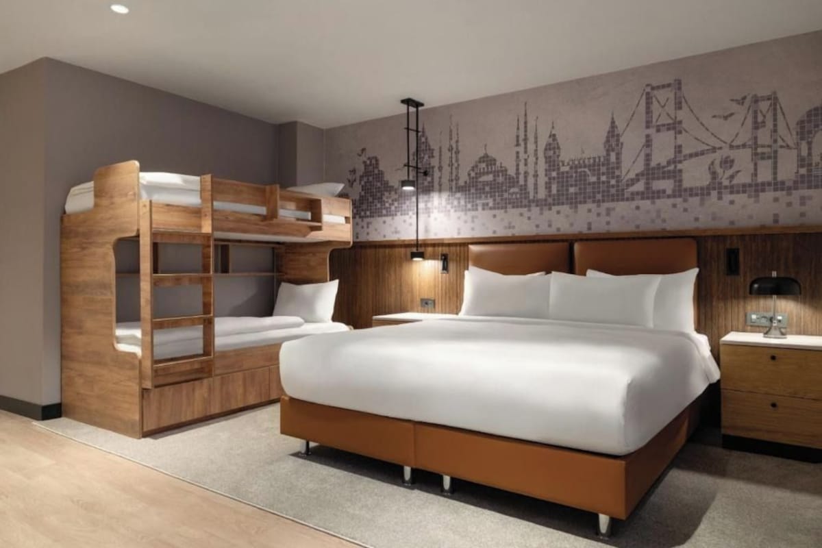 City View 1 King Bed With Bunk Beds, Premium Room