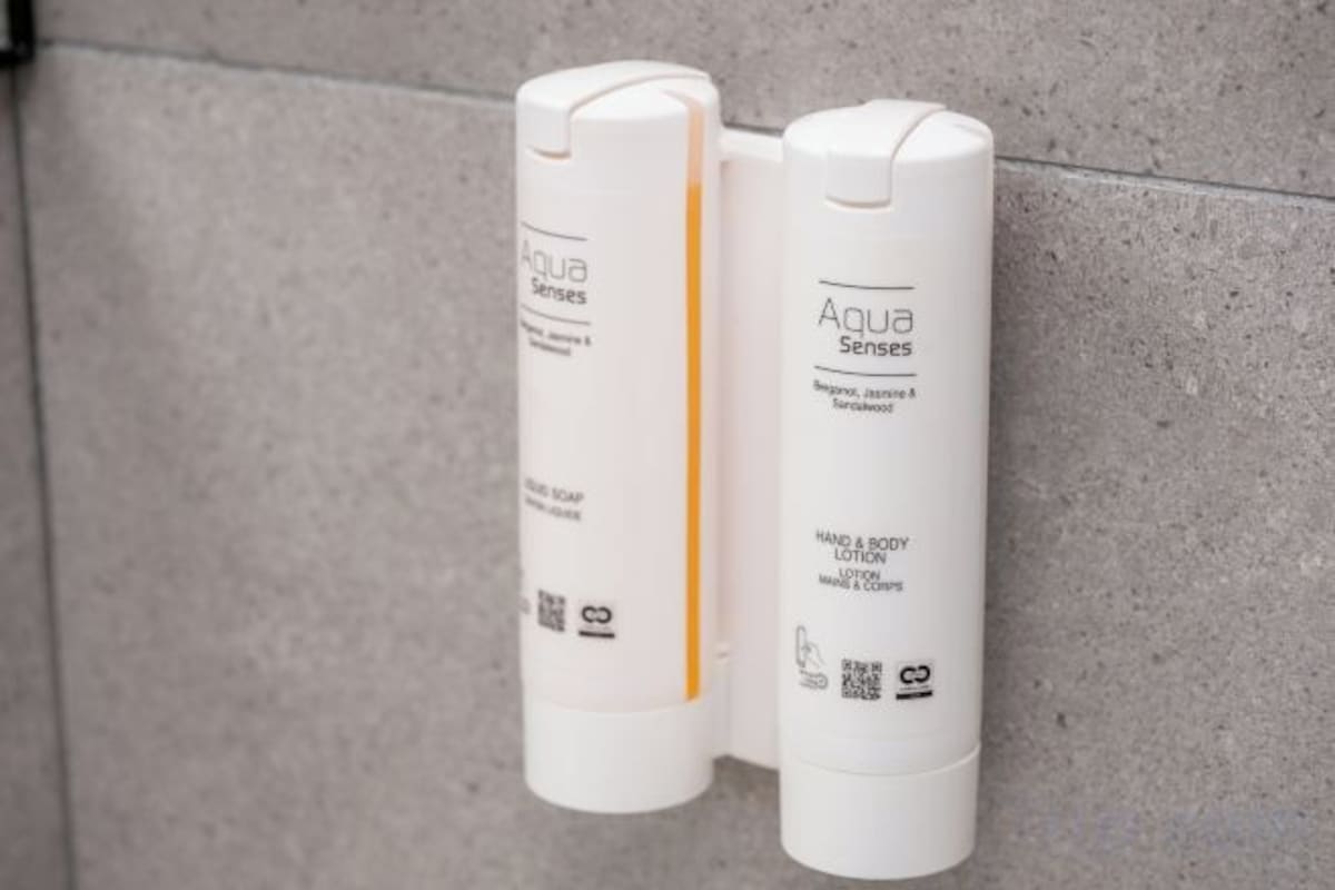 Bathroom amenities