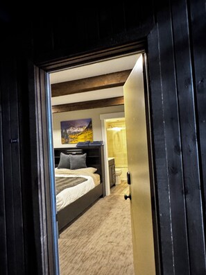 1 bedroom, WiFi, bed sheets - Bedroom and Bath in Frisco - Outdoor Playground Awaits ! (Frisco)