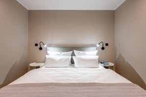 3 chambres, fer et planche à repasser, Wi-Fi, draps fournis