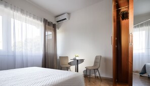 1 dormitorio y ropa de cama