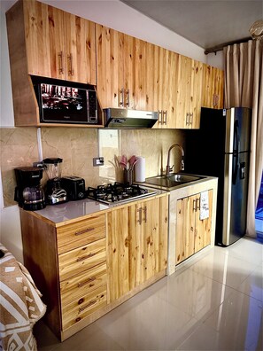 Microondas y parrilla de estufa