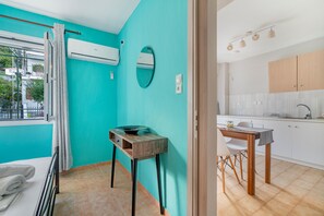 1 quarto, Wi-Fi de cortesia, roupa de cama
