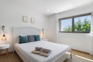 3 habitaciones, tabla de planchar con plancha y wifi gratis