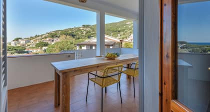 Apartment 'Magnolia P1' with Private Terrace, Wi-Fi and Air Conditioning