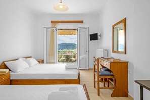 1 habitación, tabla de planchar con plancha, wifi gratis y ropa de cama 