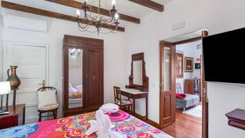 1 bedroom, free WiFi, bed sheets