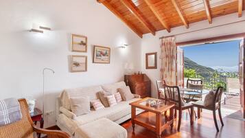 Televisión, chimenea