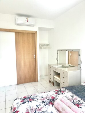 1 camera, ferro/asse da stiro, Wi-Fi, lenzuola