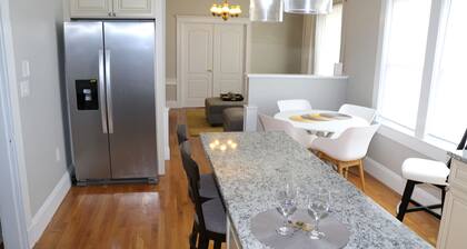 Boston Getaway, Easy City Access: Spacious 5-bedroom