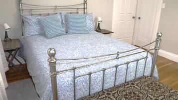 5 bedrooms, WiFi, bed sheets