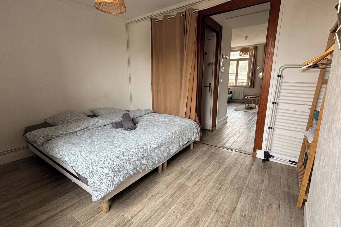 3 chambres, lit parapluie, Wi-Fi, draps fournis