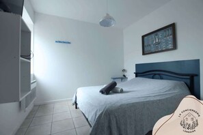 1 bedroom, iron/ironing board, travel cot, WiFi